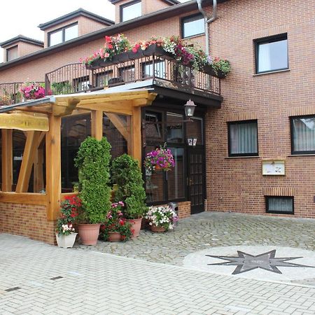 Hotel Und Pension Am Burchardikloster Halberstadt Exterior foto